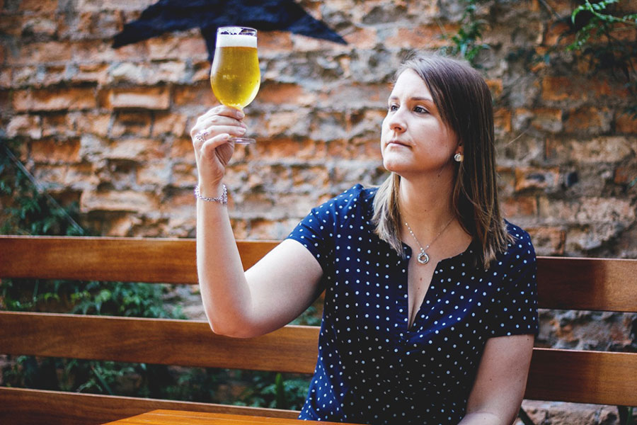 Laura Aguiar, Mestre Cervejeira e Head de Conhecimento e Cultura Cervejeira da Ambev. Créditos: Renata Monteiro